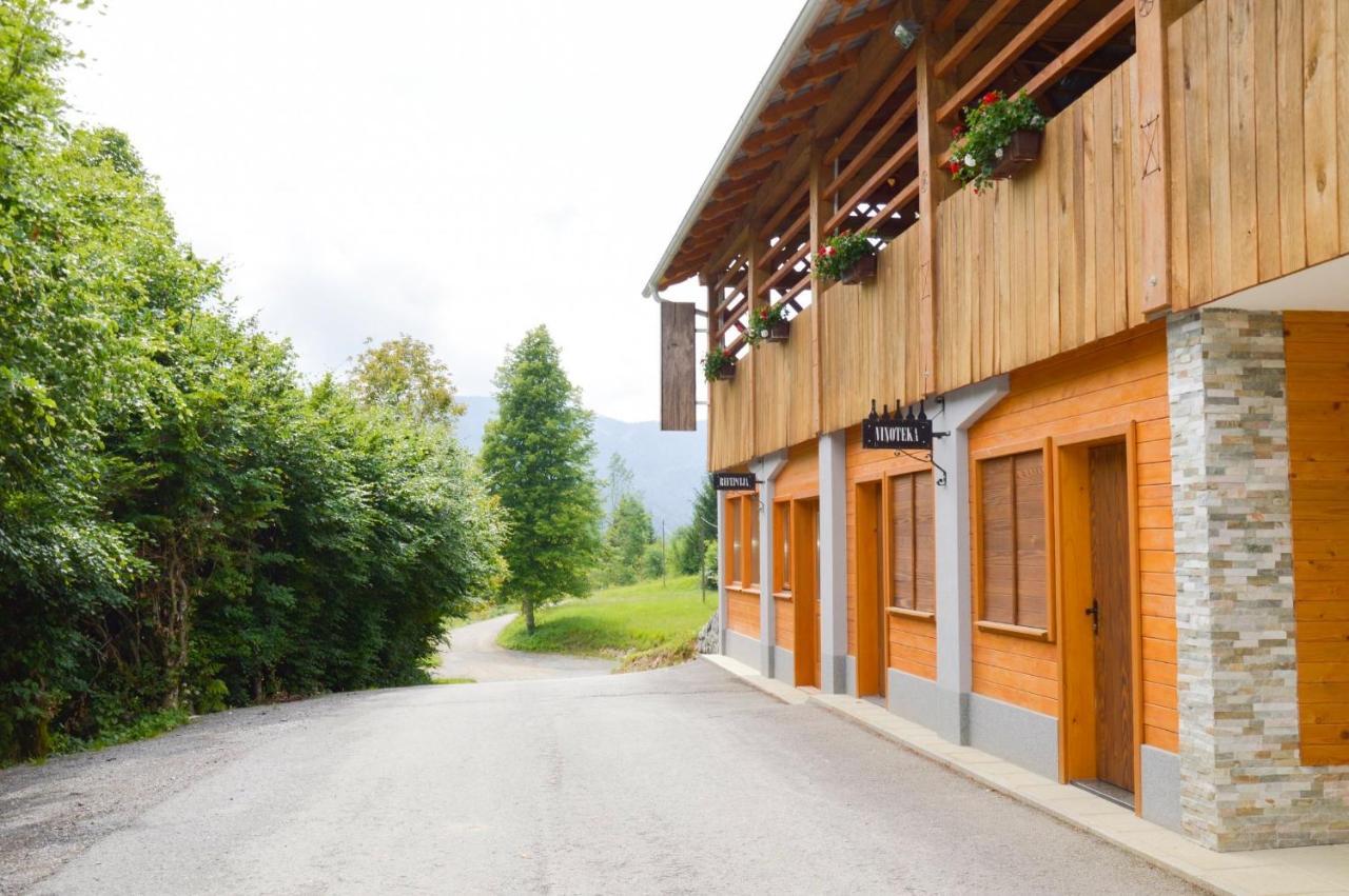 Ranch Marina Hotell Koce Eksteriør bilde